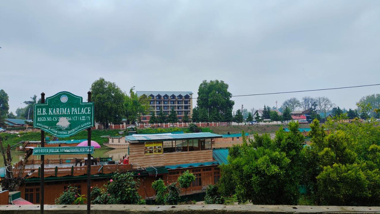 Houseboat Karima Palace Srīnagar Esterno foto