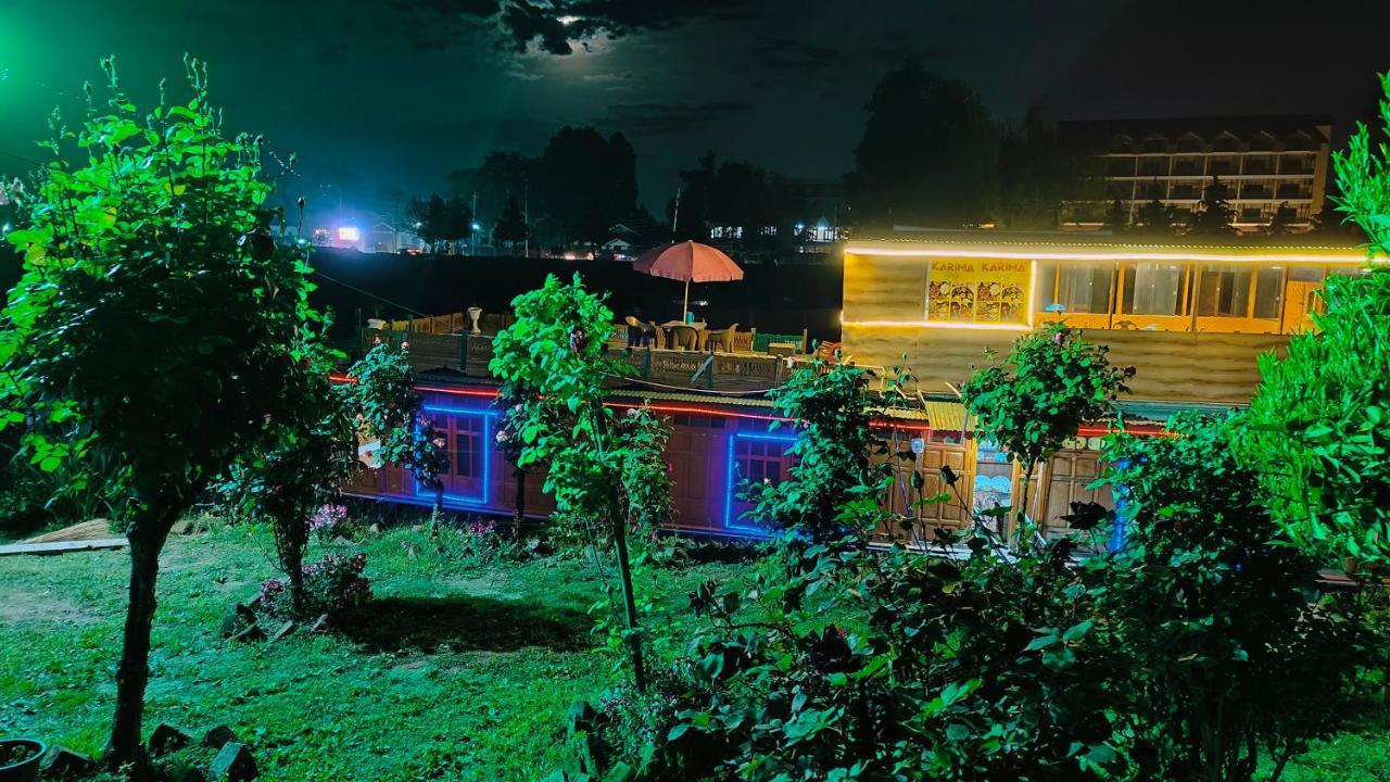 Houseboat Karima Palace Srīnagar Esterno foto